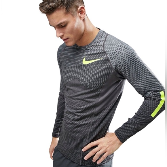 Nike Pro Hyperwarm Men’s Fitted Hexodrome Long-Sleeve Front Swoosh Top Sz M - Picture 1 of 11